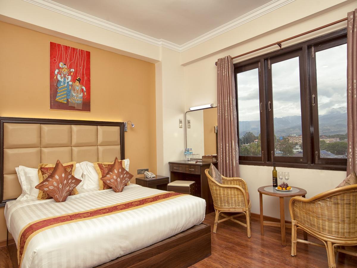 The Hotel Emperor-Inle Nyaung Shwe Εξωτερικό φωτογραφία