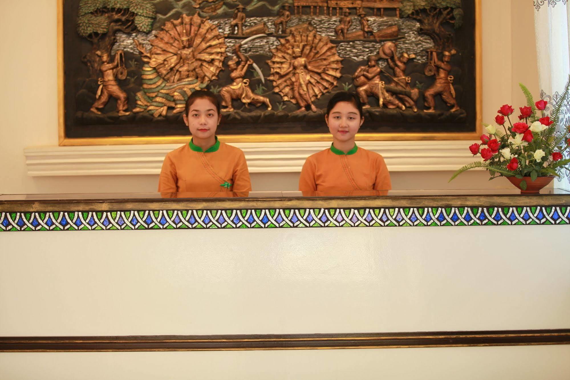 The Hotel Emperor-Inle Nyaung Shwe Εξωτερικό φωτογραφία