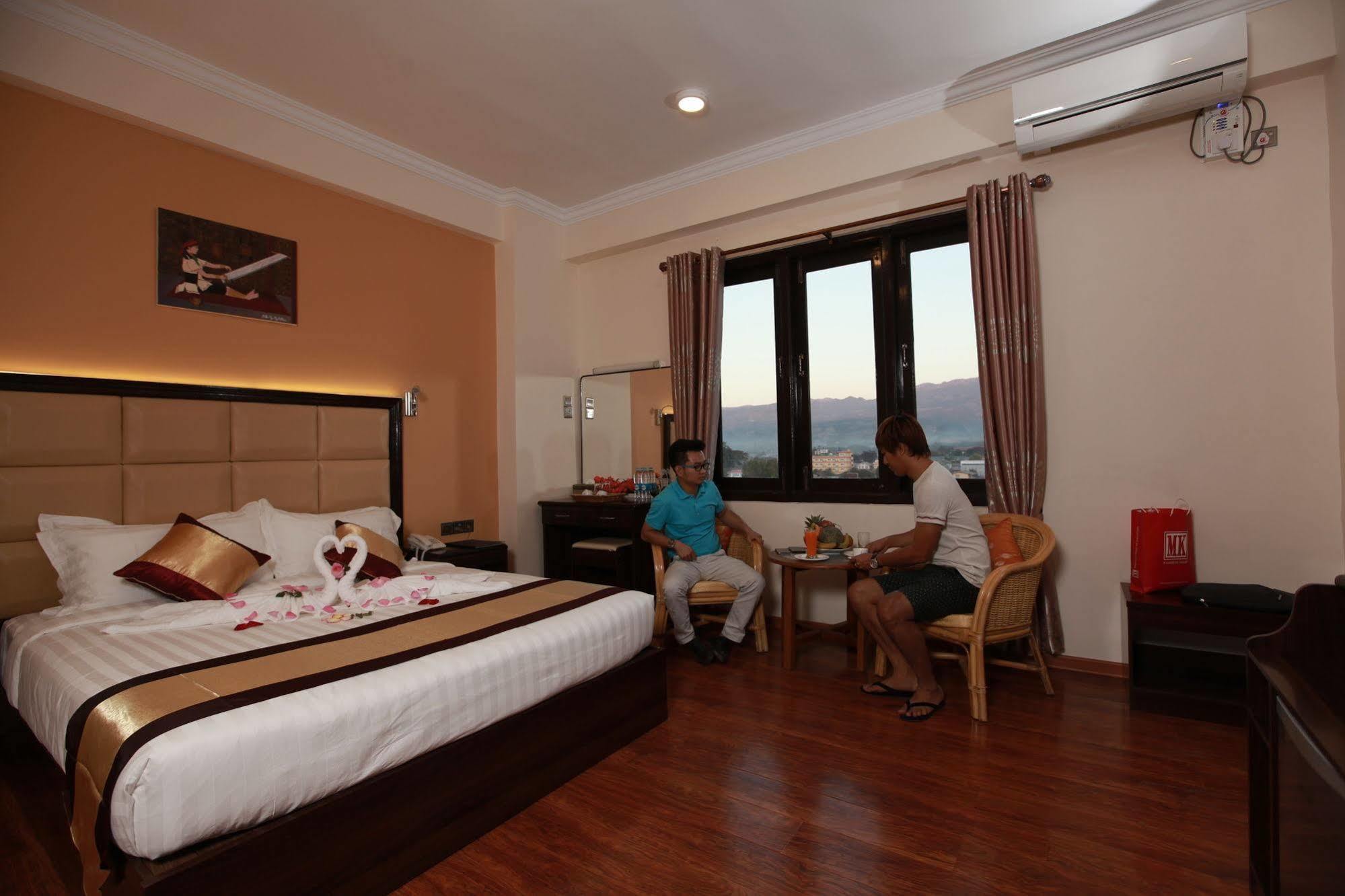 The Hotel Emperor-Inle Nyaung Shwe Εξωτερικό φωτογραφία