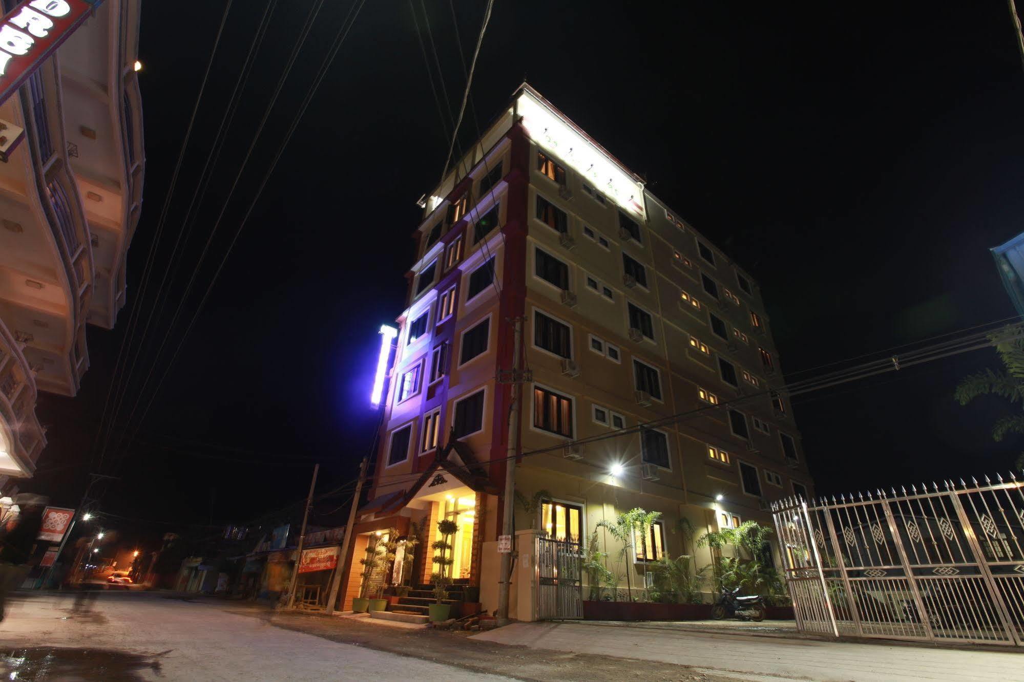 The Hotel Emperor-Inle Nyaung Shwe Εξωτερικό φωτογραφία